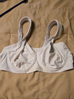 Everyday Comfort Full Coverage Underwire Bra in White
